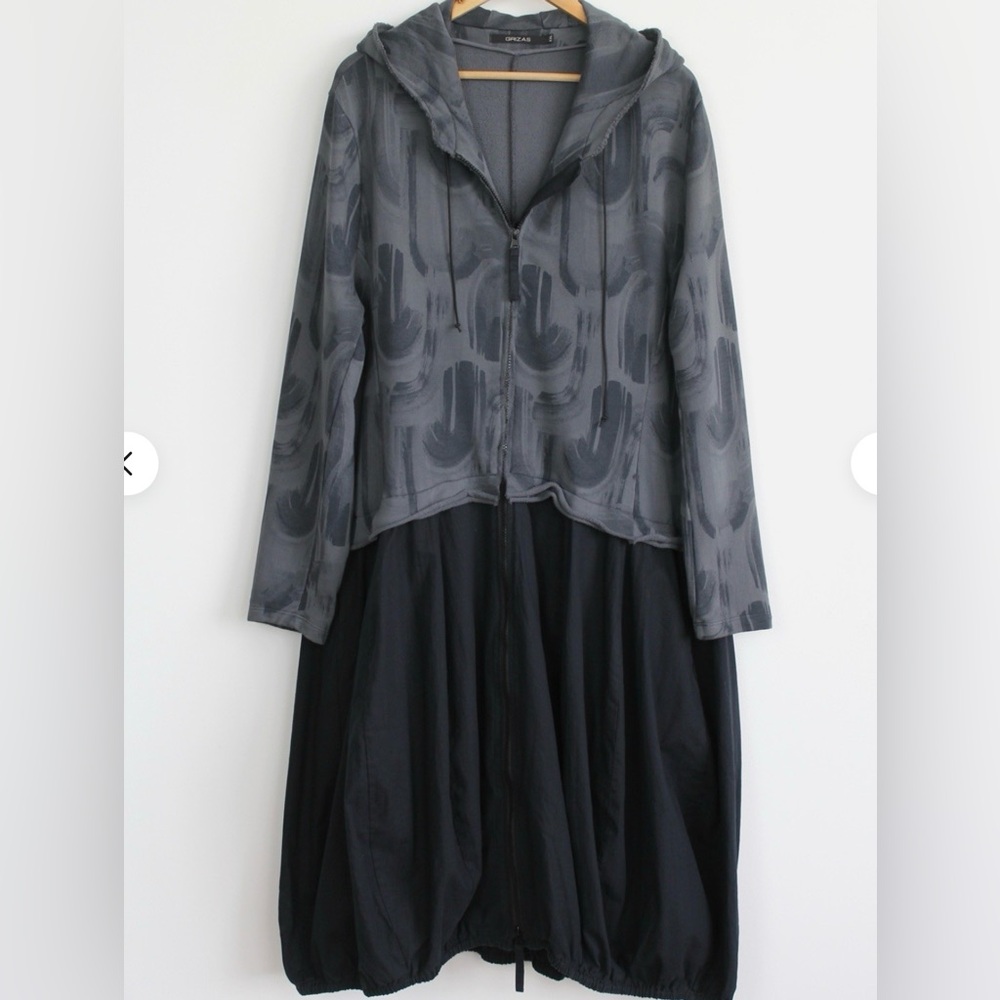Grizas Two-Tone Gray Hooded Zip Long Sleeve Dress - Picture 7 of 11